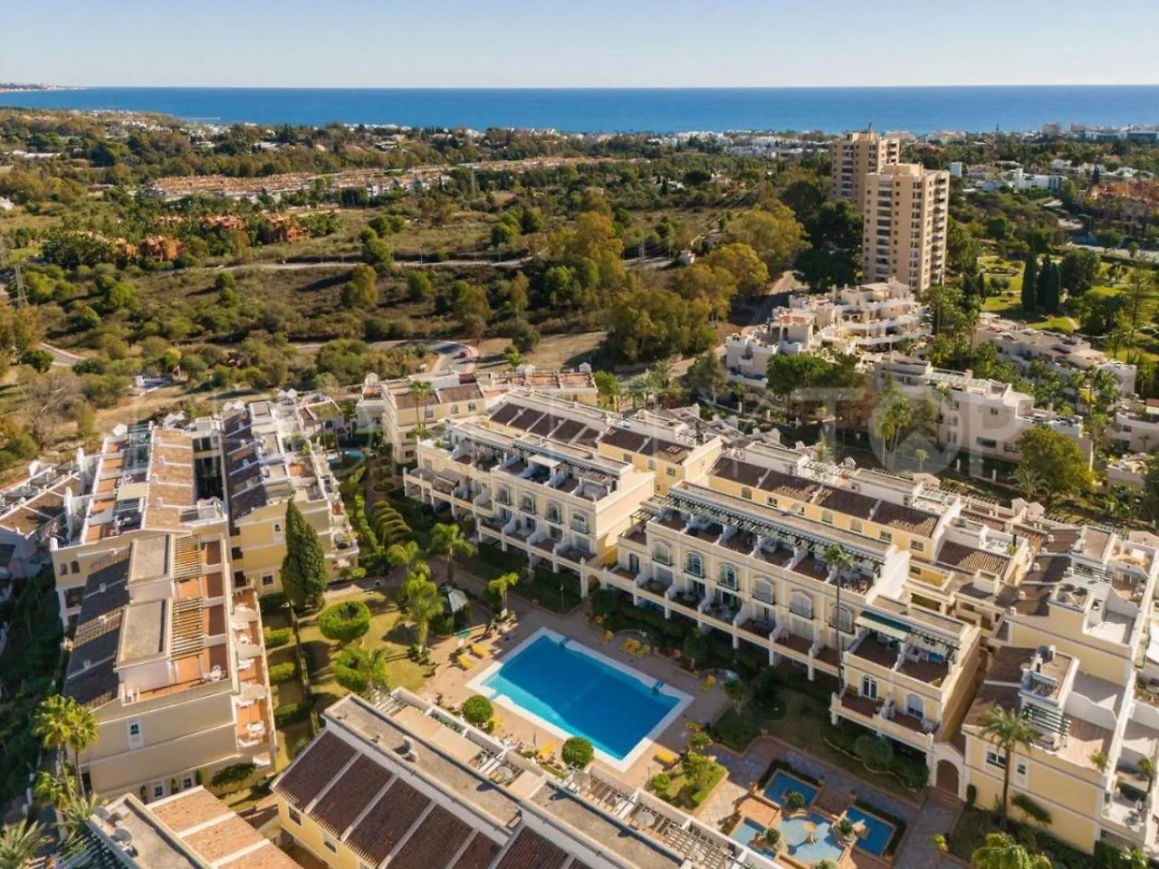 The Exquisite Townhouse In Aloha Gardens Villa Marbella Spain